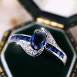 Bague fluide en saphir | Or blanc